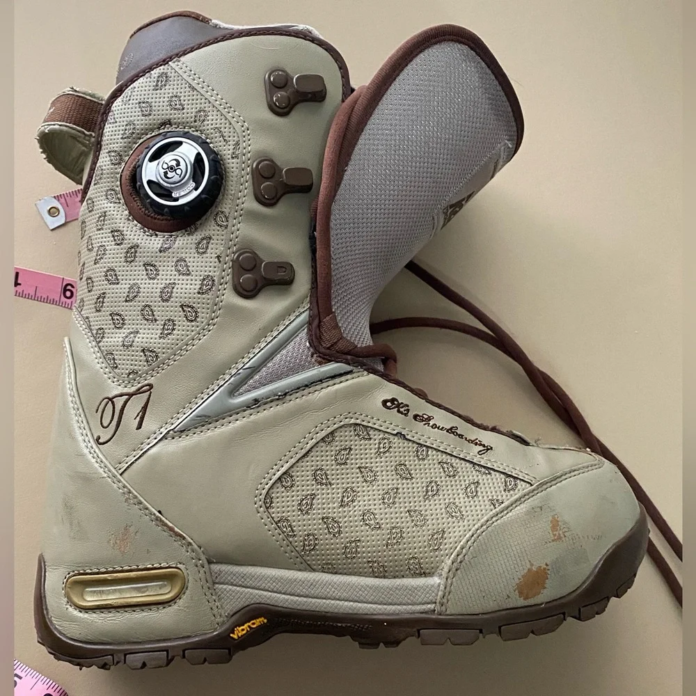 🎉HP🎉K2 women’s snowboarding boots- 2018 - Picture 5 of 10